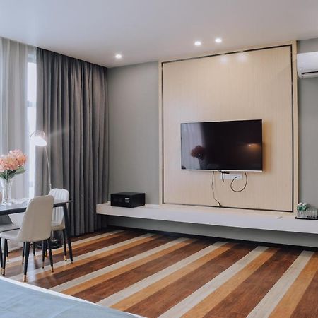Fan'S Hotel Baybay Εξωτερικό φωτογραφία
