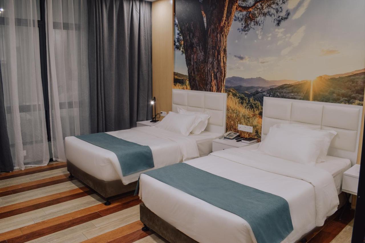Fan'S Hotel Baybay Εξωτερικό φωτογραφία