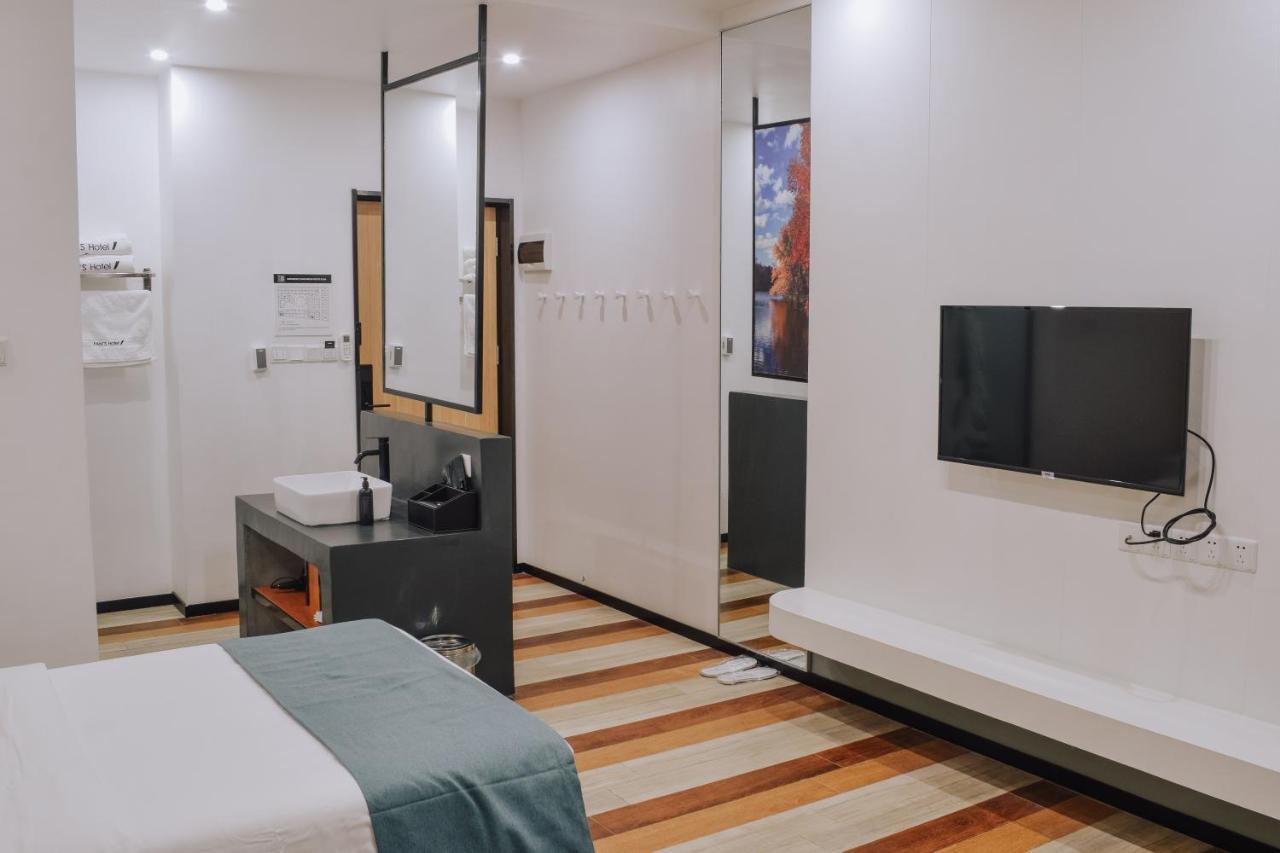 Fan'S Hotel Baybay Εξωτερικό φωτογραφία