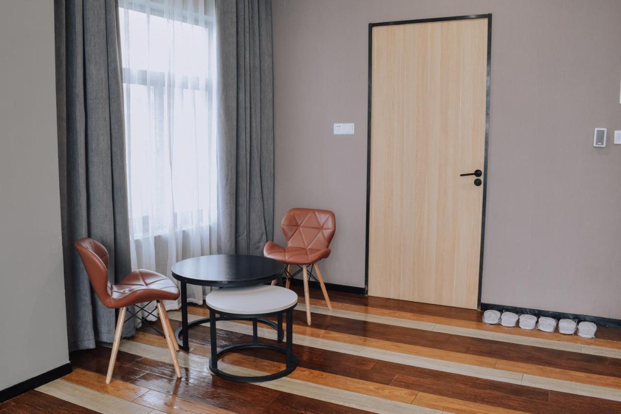 Fan'S Hotel Baybay Εξωτερικό φωτογραφία
