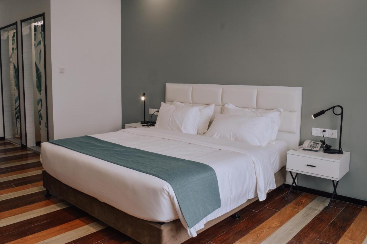 Fan'S Hotel Baybay Εξωτερικό φωτογραφία